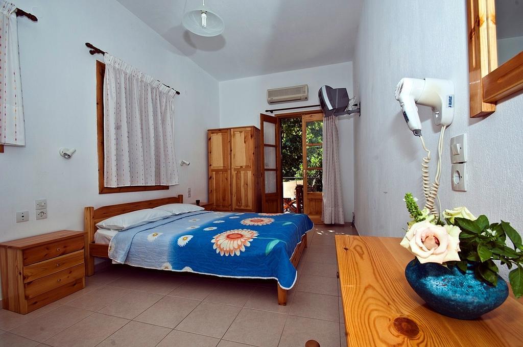 Athina Apartments 네오 클리마 객실 사진