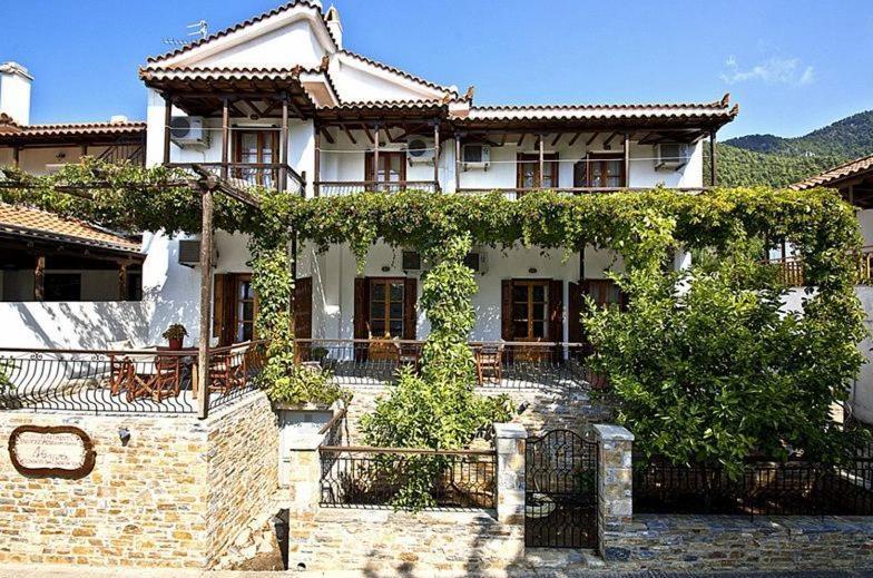 Athina Apartments 네오 클리마 외부 사진